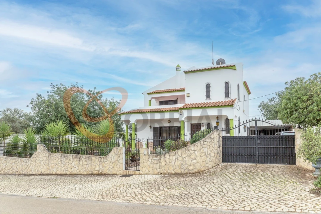 Moradia T4 para Venda em Paderne Foto 1