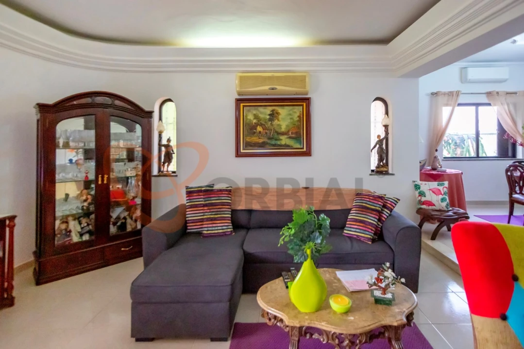 Moradia T4 para Venda em Paderne Foto 9