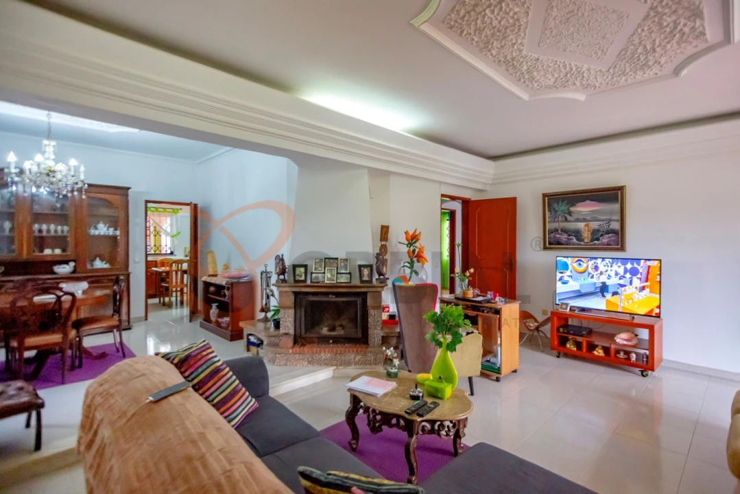 Moradia T4 para Venda em Paderne Foto 6