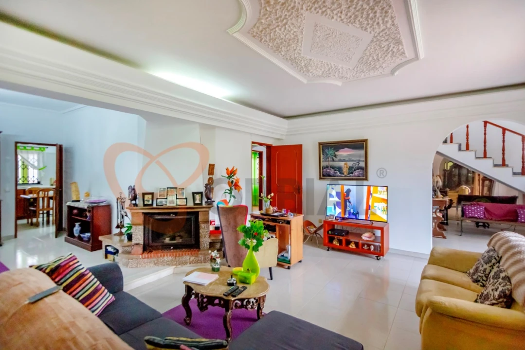 Moradia T4 para Venda em Paderne Foto 5