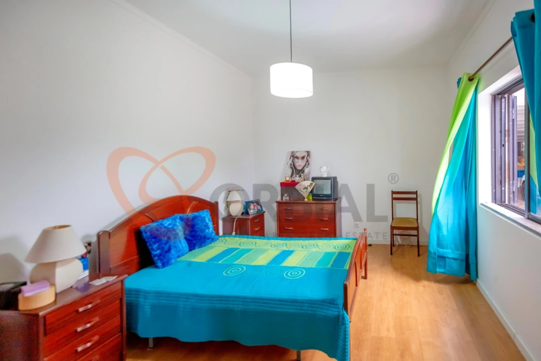 Moradia T4 para Venda em Paderne Foto 24