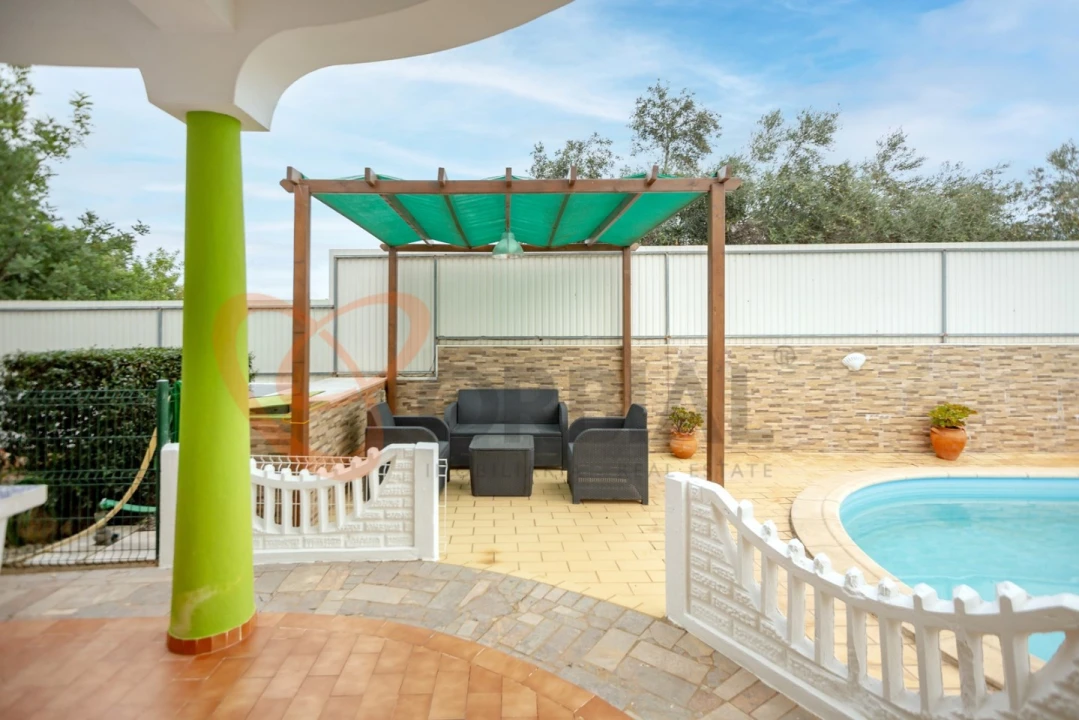 Moradia T4 para Venda em Paderne Foto 46