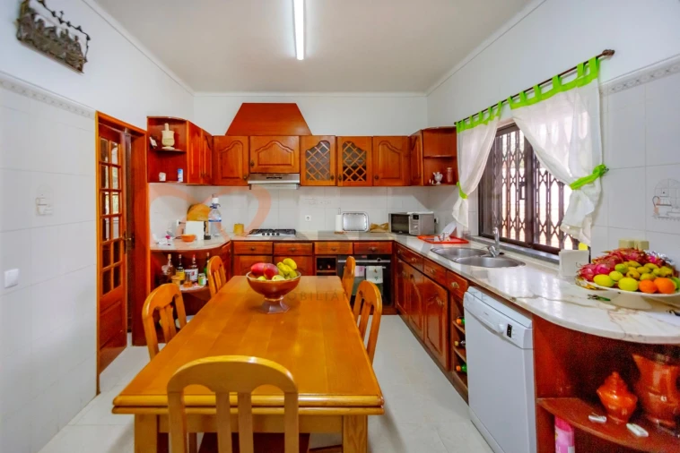 Moradia T4 para Venda em Paderne Foto 11