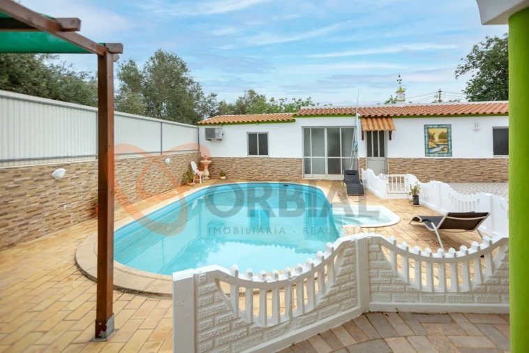 Moradia T4 para Venda em Paderne Foto 41