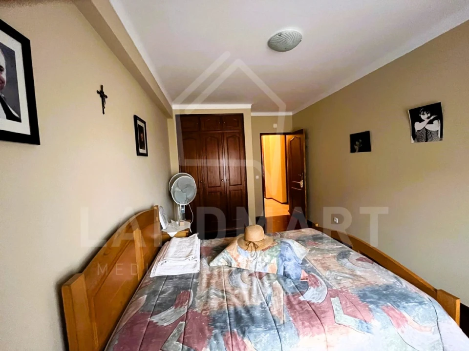 Apartamento T3 para Venda em Turquel Foto 10