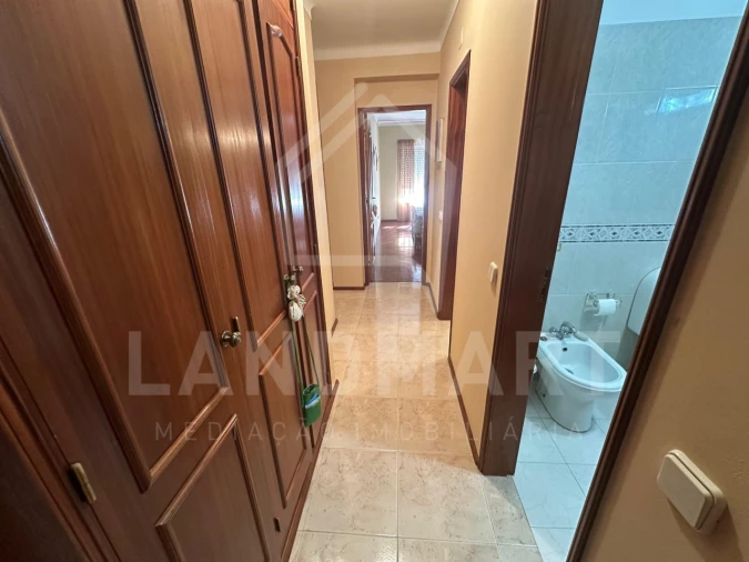 Apartamento T3 para Venda em Turquel Foto 19