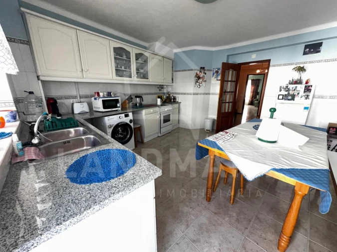 Apartamento T3 para Venda em Turquel Foto 5