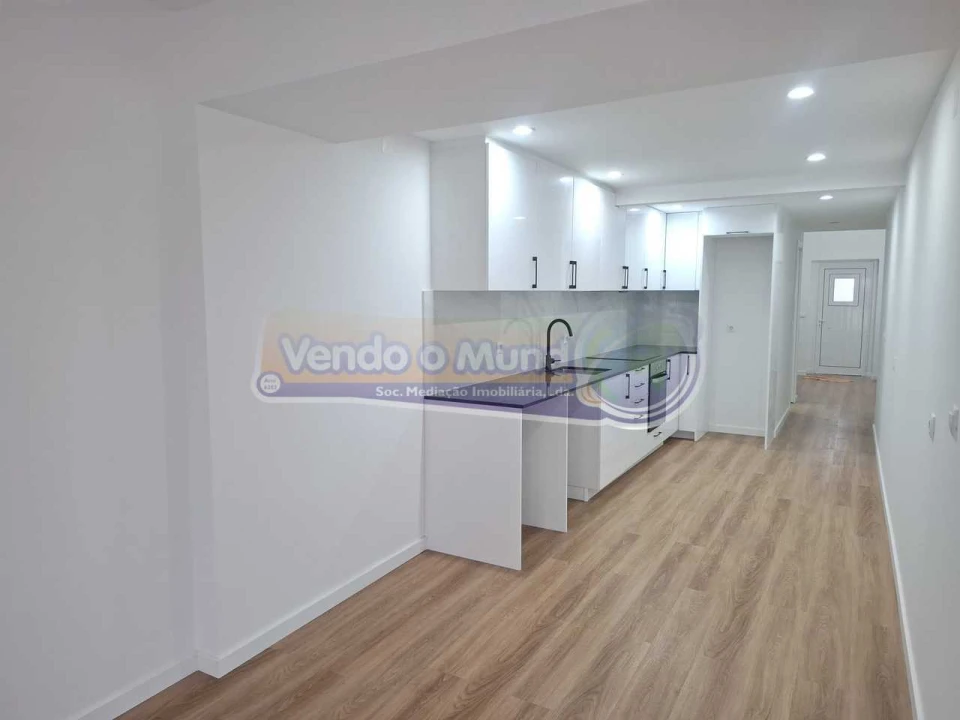 Moradia T2 para Venda em Benavente Foto 3