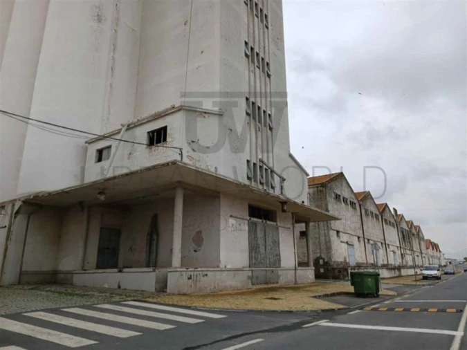 Armazém para Venda em Beja (Salvador e Santa Maria da Feira) Foto 3