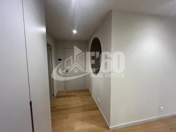 Apartamento T3 para Venda em Santa Marinha e São Pedro da Afurada
