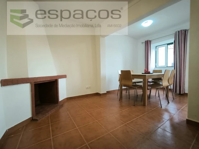 Moradia T2 para Venda em Fratel Foto 2