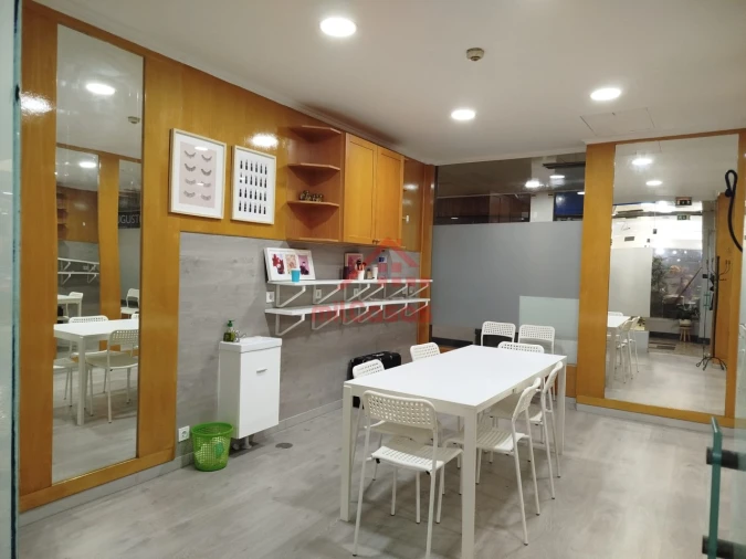 Loja para Arrendamento em Lumiar Foto 1