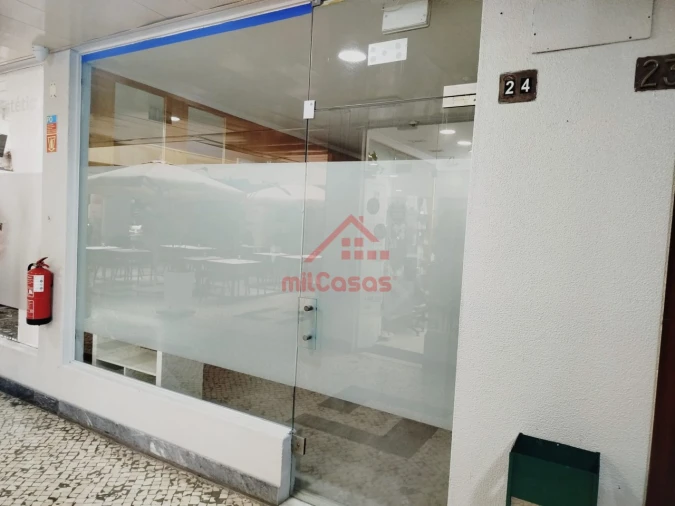 Loja para Arrendamento em Lumiar Foto 8