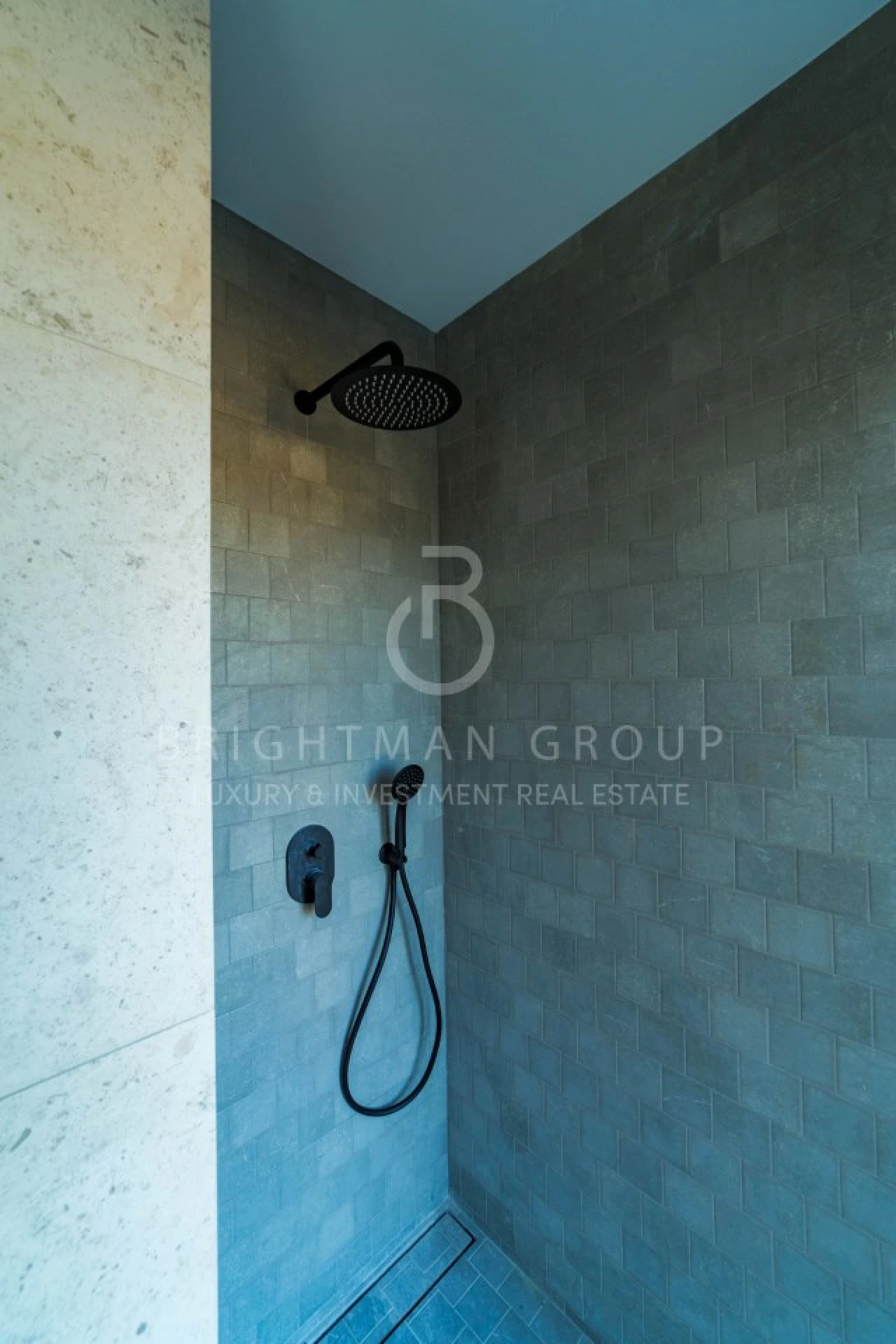 Moradia T7 para Venda em Porto Covo Foto 12