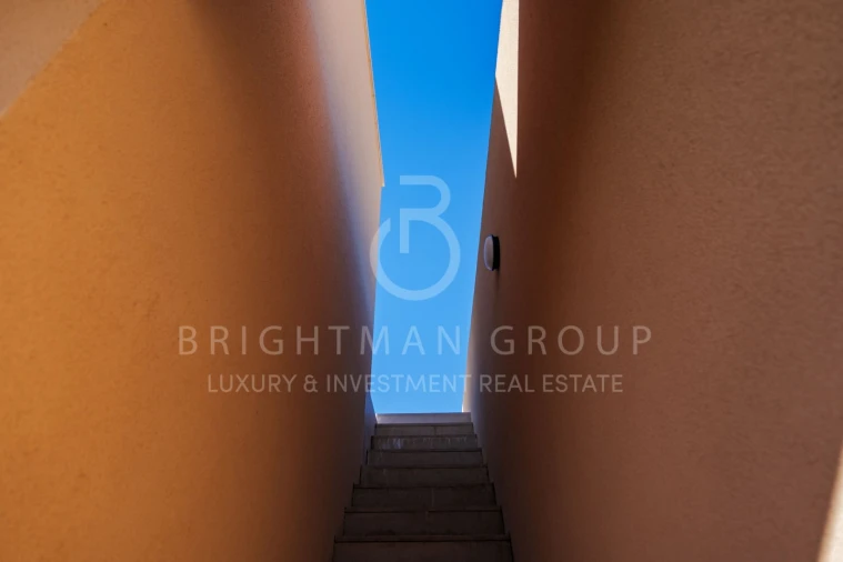 Moradia T7 para Venda em Porto Covo Foto 7