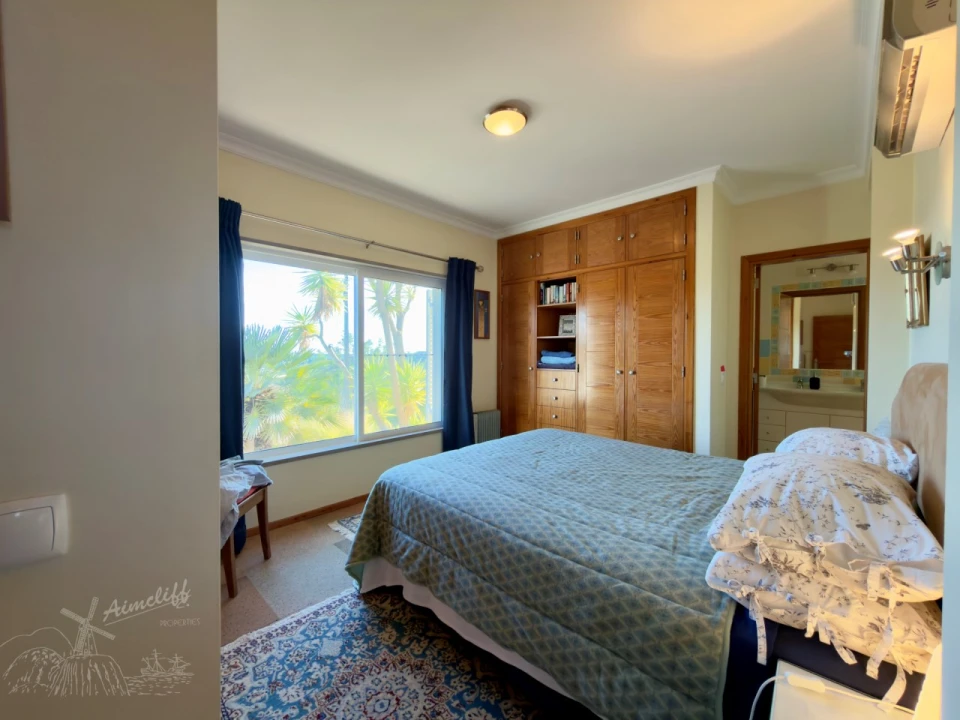 Moradia T4 para Venda em Santa Catarina da Fonte do Bispo Foto 13