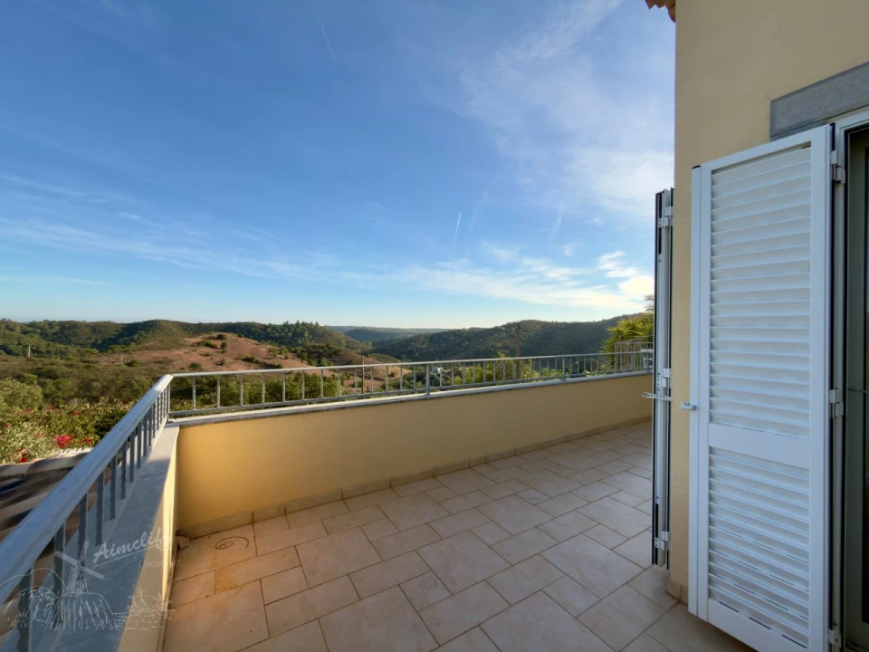 Moradia T4 para Venda em Santa Catarina da Fonte do Bispo Foto 28