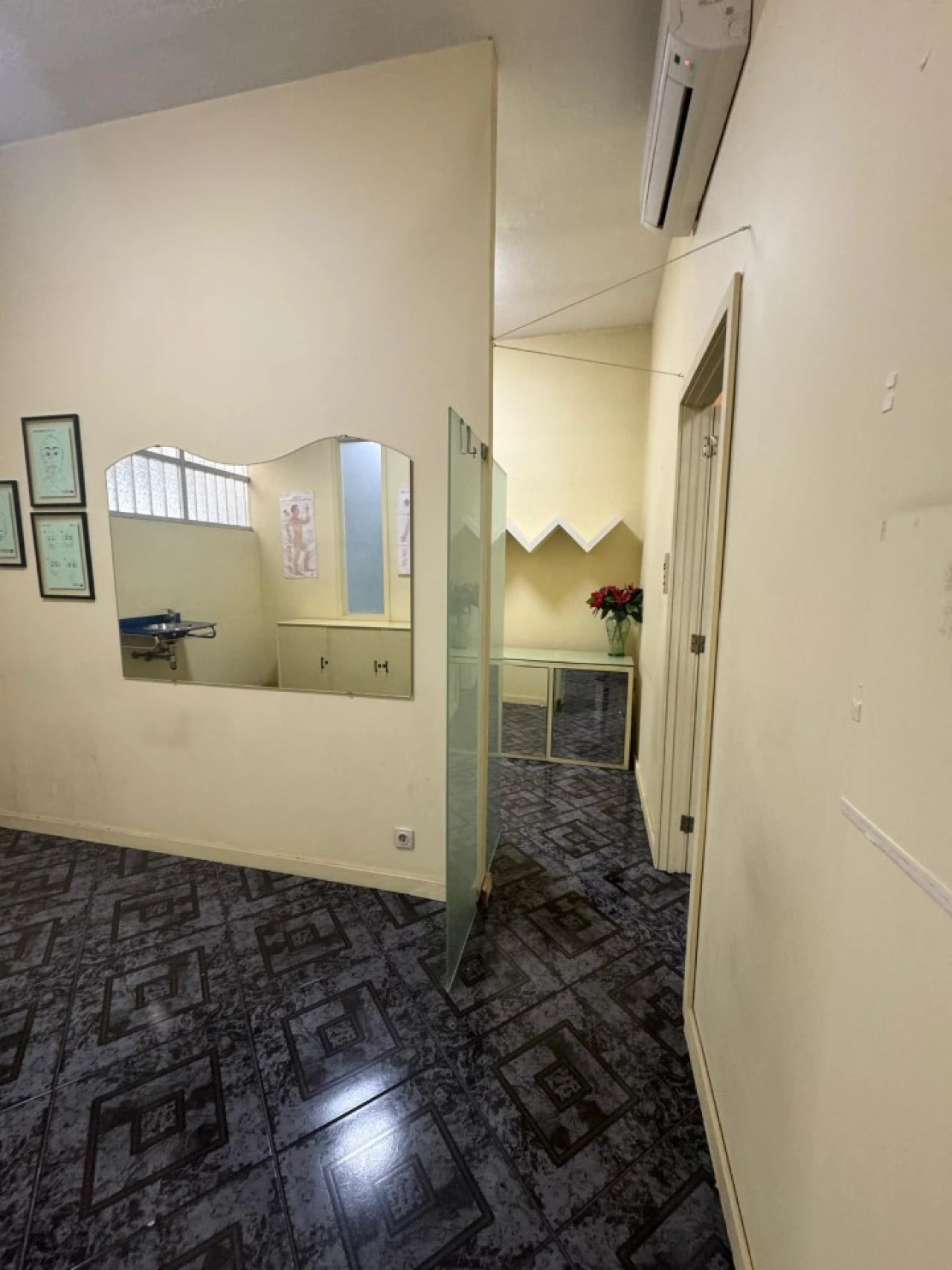 Loja para Venda em Mafamude e Vilar do Paraíso Foto 10