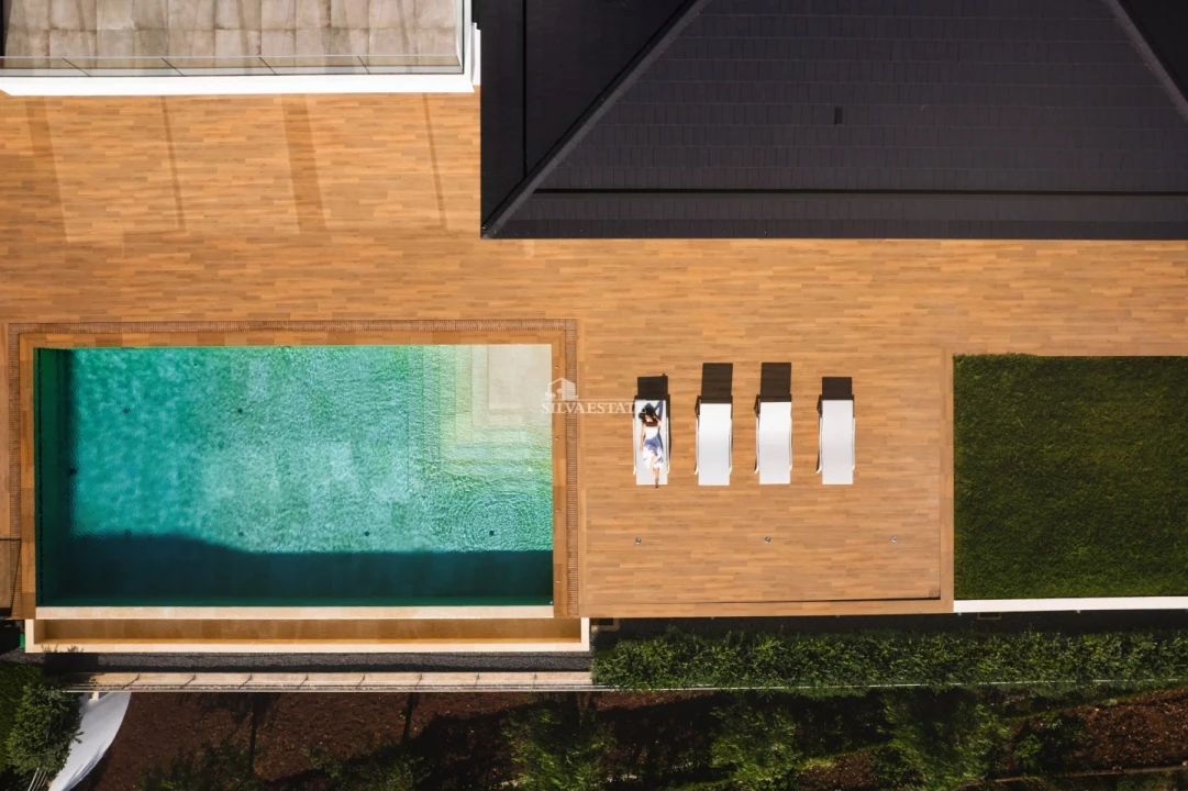 Moradia T5 para Venda em Arco da Calheta Foto 67