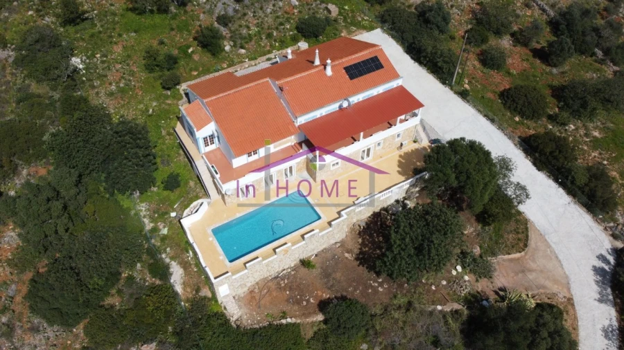 Moradia T3 para Venda em Santa Barbara de Nexe Foto 3