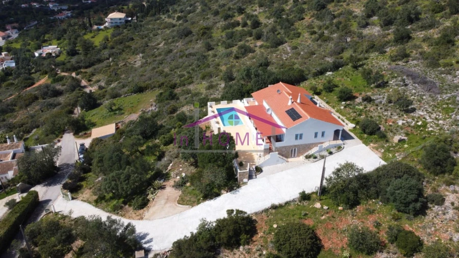 Moradia T3 para Venda em Santa Barbara de Nexe Foto 7