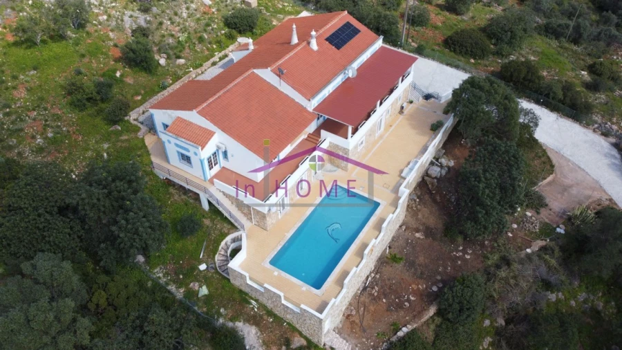 Moradia T3 para Venda em Santa Barbara de Nexe Foto 9