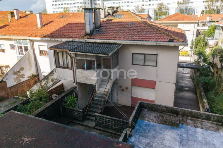 Moradia T6 para Venda em Mafamude e Vilar do Paraíso Foto 32