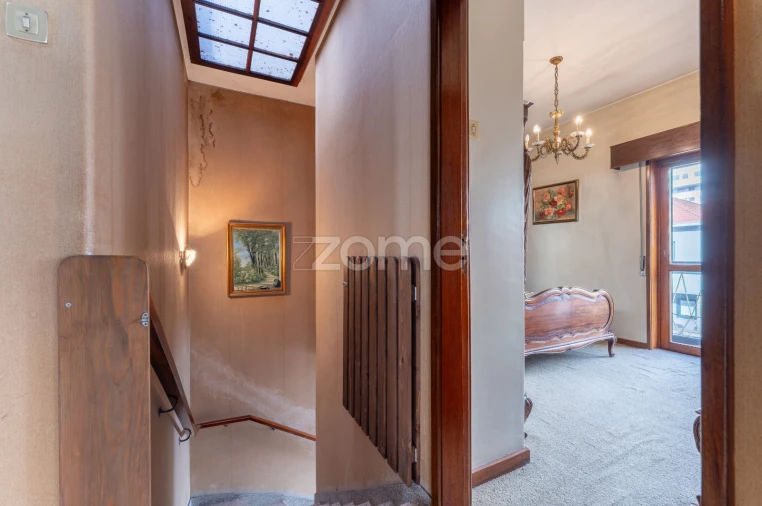 Moradia T6 para Venda em Mafamude e Vilar do Paraíso Foto 8