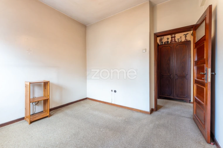 Moradia T6 para Venda em Mafamude e Vilar do Paraíso Foto 18