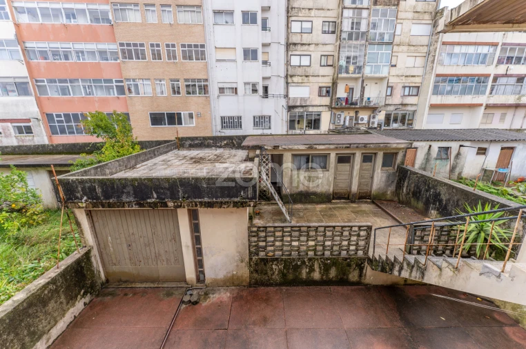 Moradia T6 para Venda em Mafamude e Vilar do Paraíso Foto 28