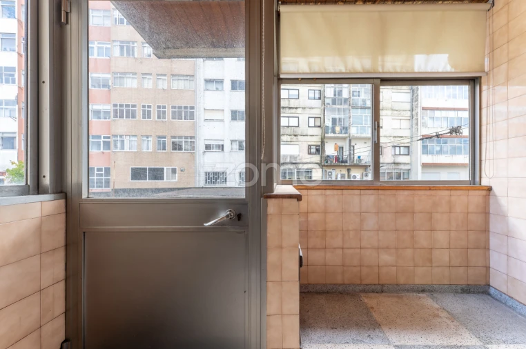 Moradia T6 para Venda em Mafamude e Vilar do Paraíso Foto 27