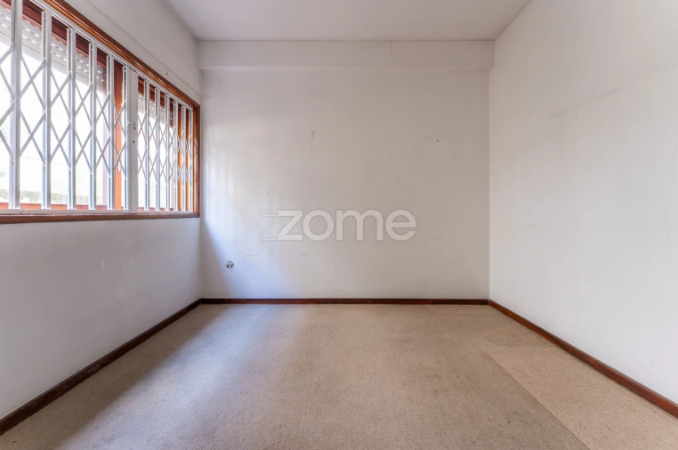 Moradia T6 para Venda em Mafamude e Vilar do Paraíso Foto 40