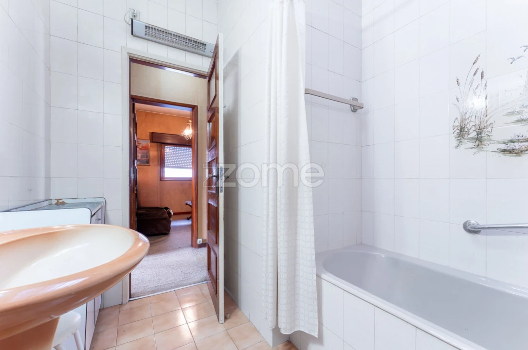 Moradia T6 para Venda em Mafamude e Vilar do Paraíso Foto 22