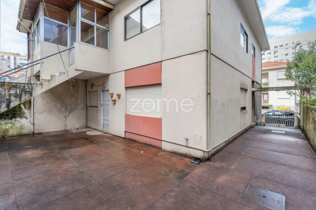 Moradia T6 para Venda em Mafamude e Vilar do Paraíso Foto 33