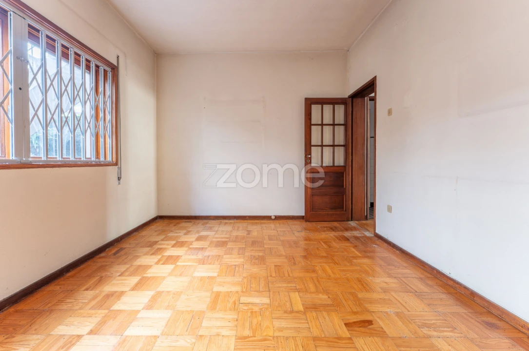 Moradia T6 para Venda em Mafamude e Vilar do Paraíso Foto 39