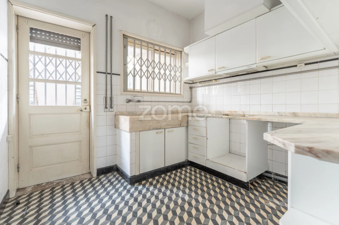 Moradia T6 para Venda em Mafamude e Vilar do Paraíso Foto 46