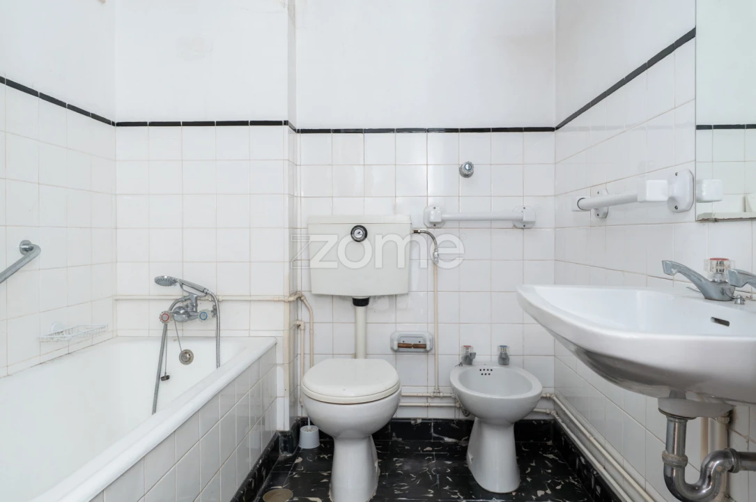 Moradia T6 para Venda em Mafamude e Vilar do Paraíso Foto 49