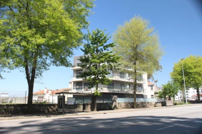 Apartamento T1 para Arrendamento em Paranhos