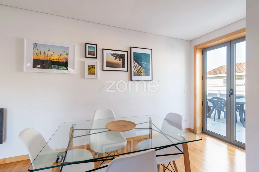 Apartamento T1 para Arrendamento em Paranhos Foto 10