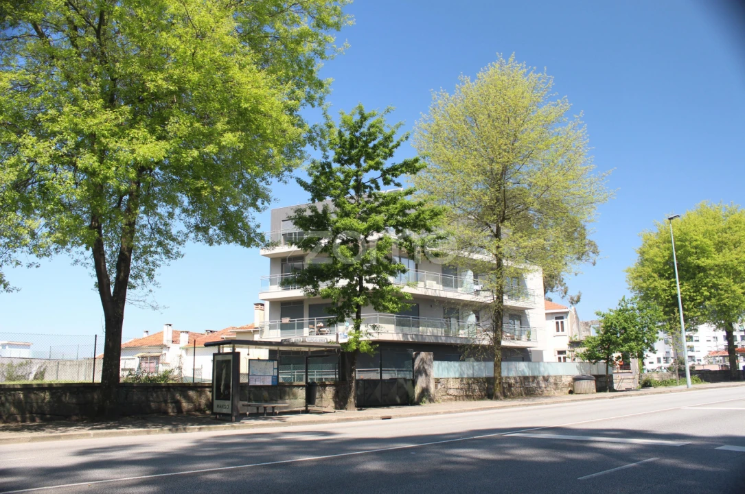 Apartamento T1 para Arrendamento em Paranhos Foto 1