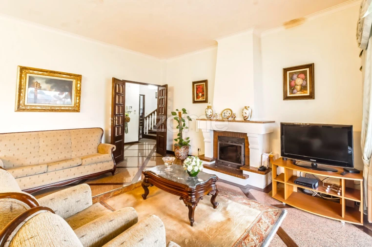 Moradia T5 para Venda em Gondomar (São Cosme), Valbom e Jovim Foto 38