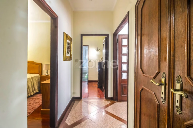 Moradia T5 para Venda em Gondomar (São Cosme), Valbom e Jovim Foto 9