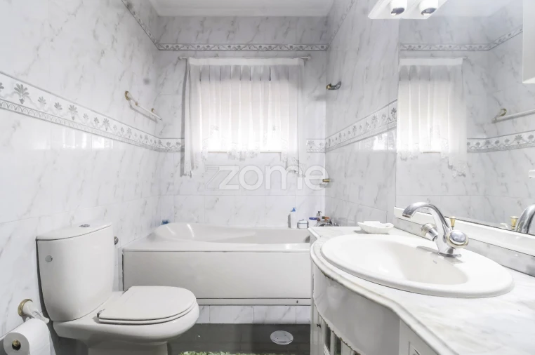 Moradia T5 para Venda em Gondomar (São Cosme), Valbom e Jovim Foto 19