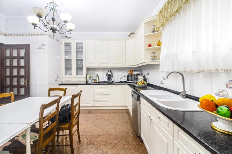 Moradia T5 para Venda em Gondomar (São Cosme), Valbom e Jovim Foto 30