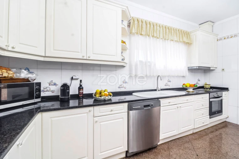 Moradia T5 para Venda em Gondomar (São Cosme), Valbom e Jovim Foto 31