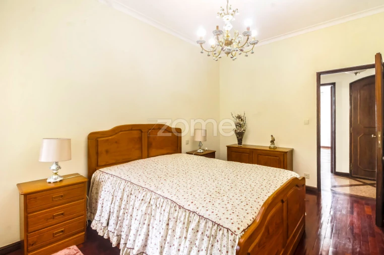 Moradia T5 para Venda em Gondomar (São Cosme), Valbom e Jovim Foto 12