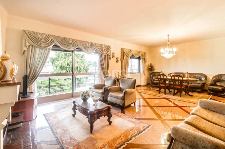 Moradia T5 para Venda em Gondomar (São Cosme), Valbom e Jovim Foto 36