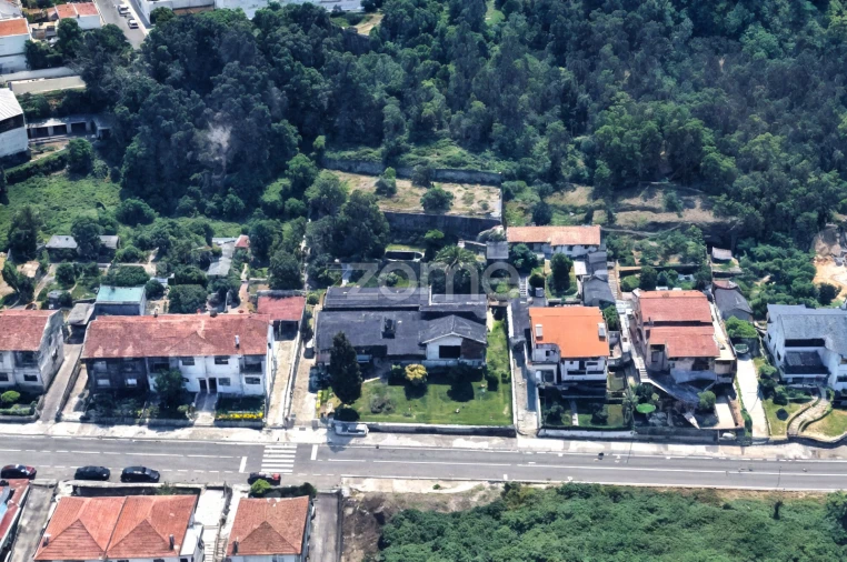 Moradia T5 para Venda em Gondomar (São Cosme), Valbom e Jovim Foto 2