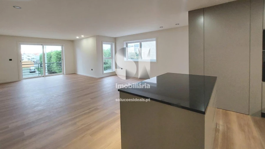 Apartamento T3 para Venda em Póvoa de Varzim, Beiriz e Argivai Foto 3