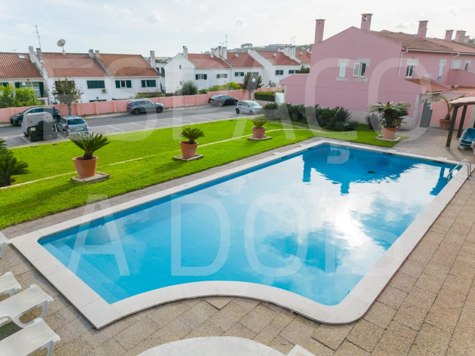 Moradia T5 para Venda em Barcarena Foto 2